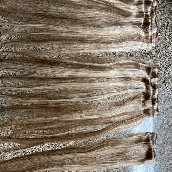 Hair Extensions - Picture 2 of 6